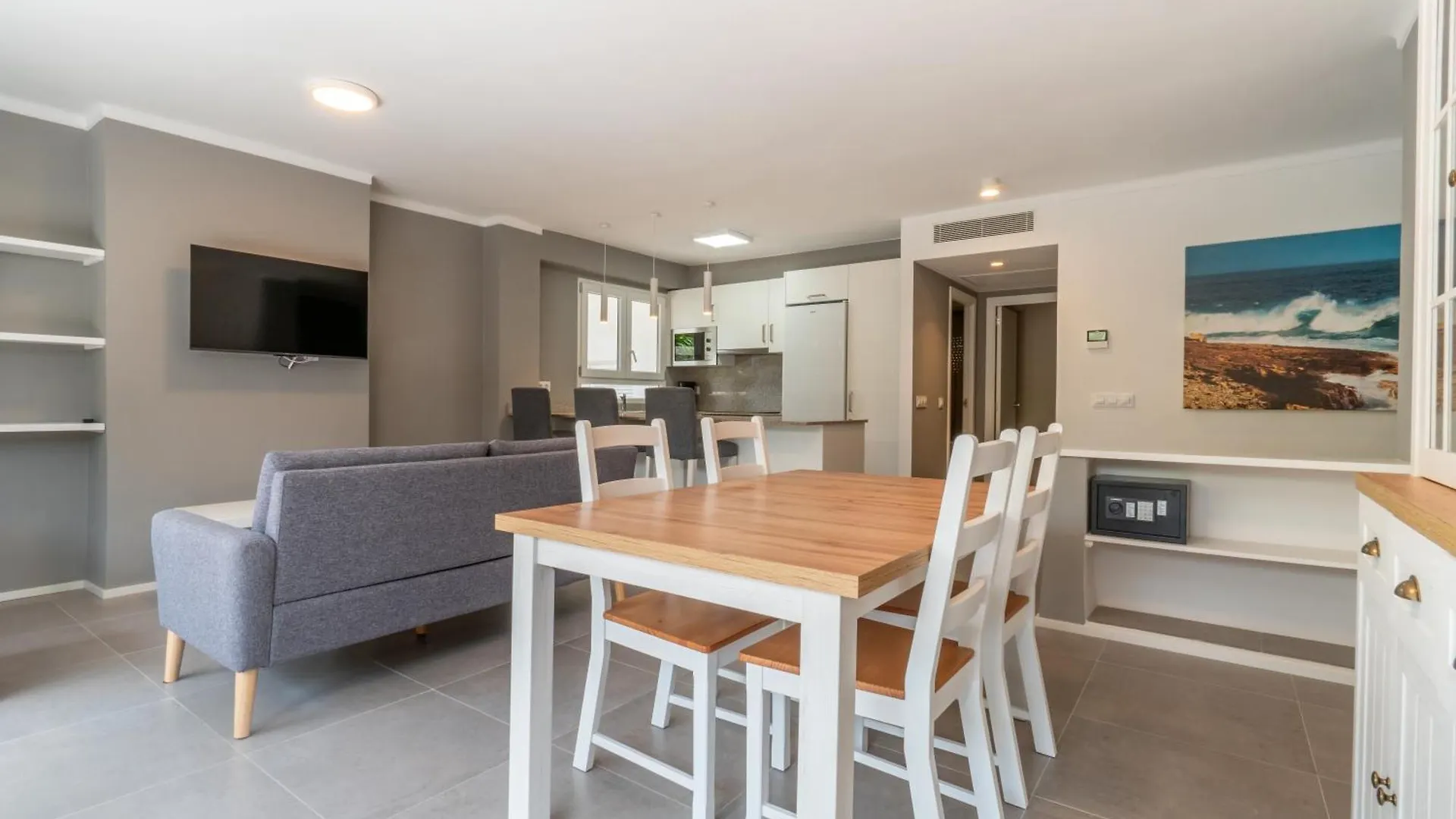 Ponent Cala Ratjada Apartments C  Cala Ratjada (Mallorca)