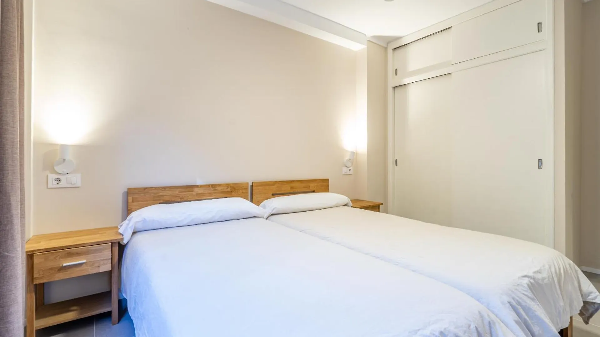 Ponent Cala Ratjada Apartments C