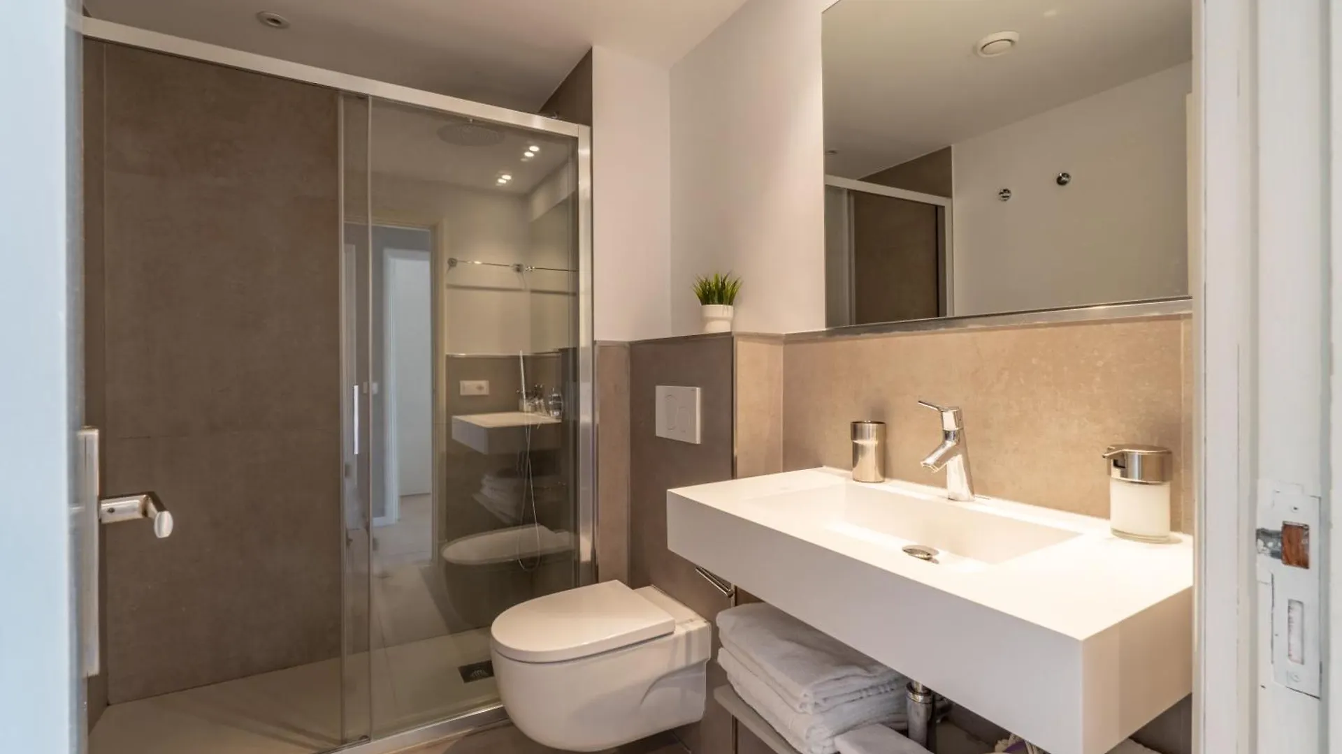Ponent Cala Ratjada Apartments C  Cala Ratjada (Mallorca)