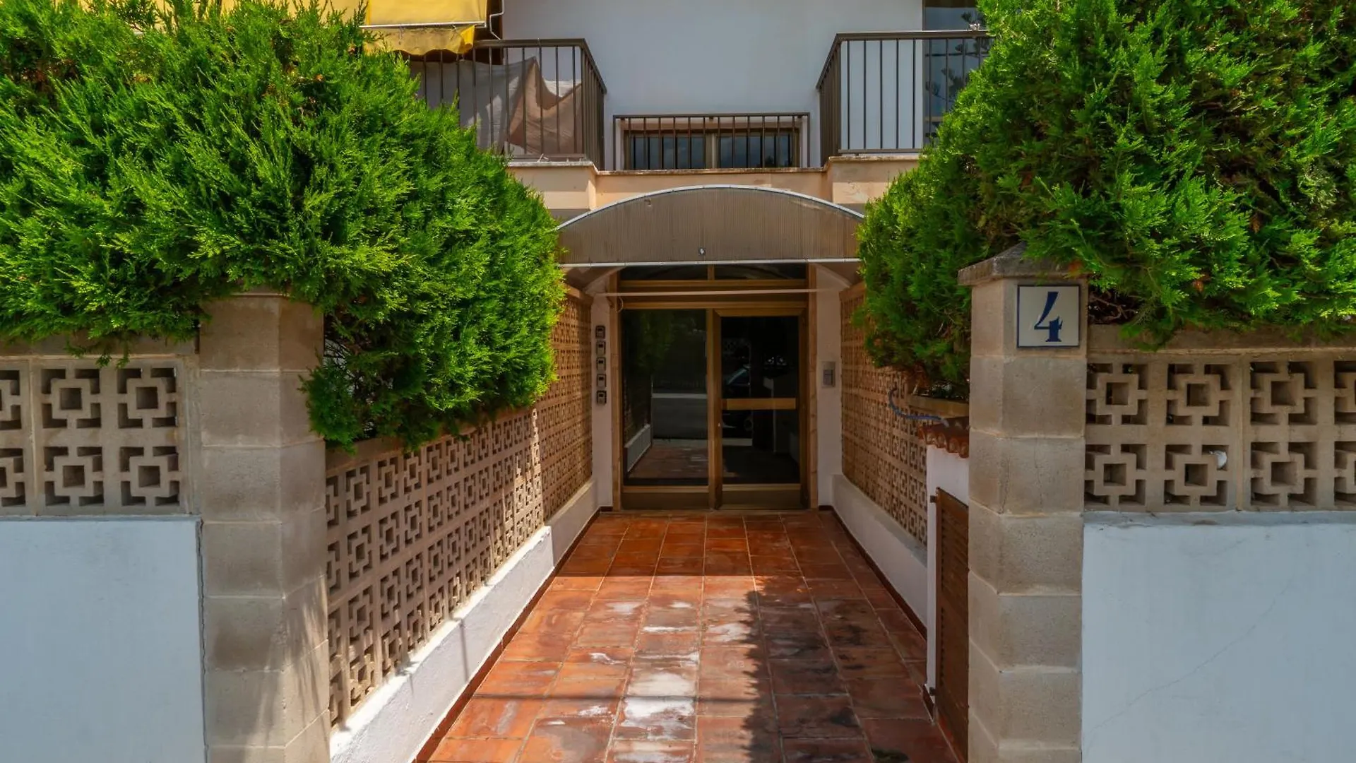 Ponent Cala Ratjada Apartments C