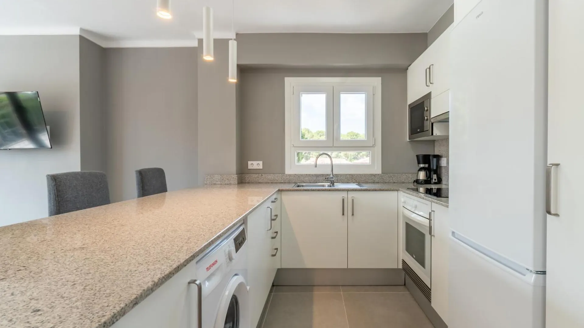 Ponent Cala Ratjada Apartments C